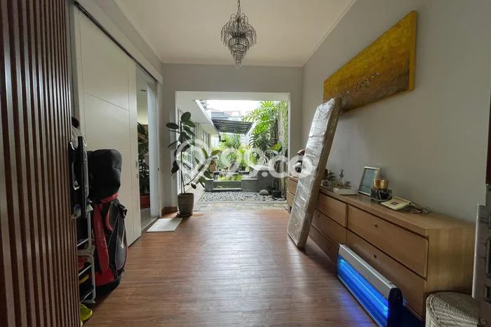 Rumah Elit Modern Tanpa Renovasi di BSD De Park Tangerang Rumah Elit Modern Tanpa Renovasi di BSD De Park Tangerang