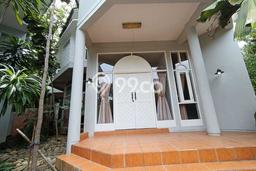 Disewakan Rumah Strategis Harga Terjangkau di Jakarta Selatan Disewakan Rumah Strategis Harga Terjangkau di Jakarta Selatan