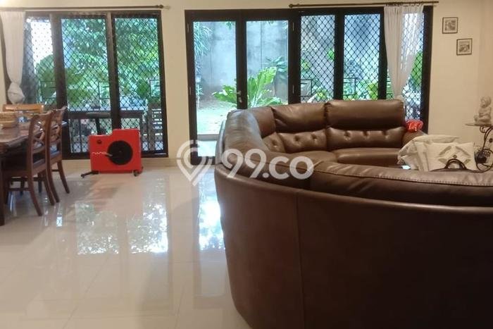 Unit Komersial Dijual di Jakarta Selatan LT 510m2 & LB 520m2 Unit Komersial Dijual di Jakarta Selatan LT 510m2 & LB 520m2