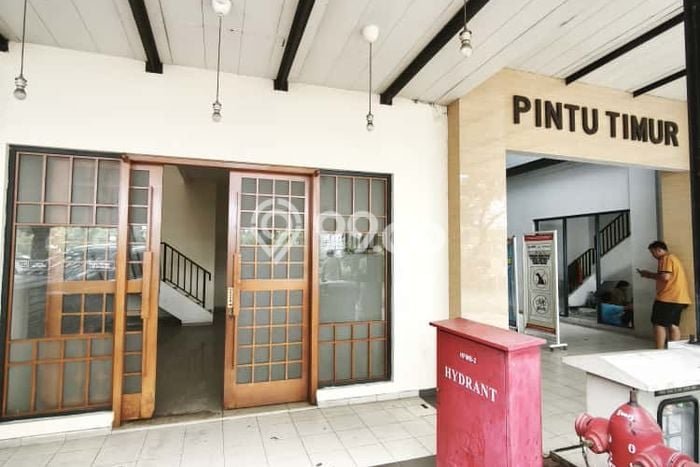 AREA PREMIUM! Ruko Disewakan Kawasan Pondok Aren, Luas 97m², Area Strategis AREA PREMIUM! Ruko Disewakan Kawasan Pondok Aren, Luas 97m², Area Strategis
