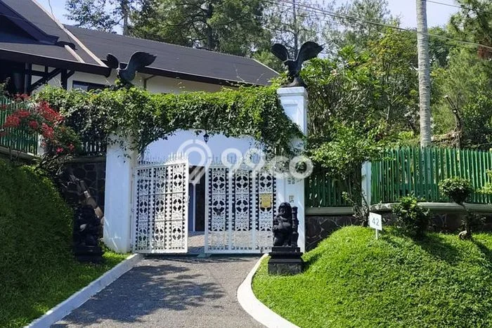 Rumah Elit Modern Tanpa Renovasi di Dago Pakar Bandung Rumah Elit Modern Tanpa Renovasi di Dago Pakar Bandung