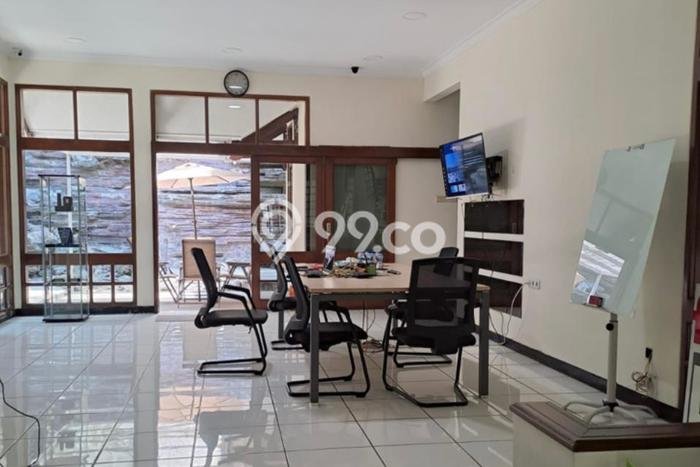 Hunian Elit LB 250m2 Siap Pakai Desain Elegan di Pasteur, Bandung Hunian Elit LB 250m2 Siap Pakai Desain Elegan di Pasteur, Bandung