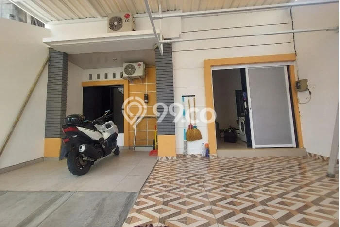 Hunian Cantik Modern Lb 140m2 di Pedurungan, Semarang Hunian Cantik Modern Lb 140m2 di Pedurungan, Semarang