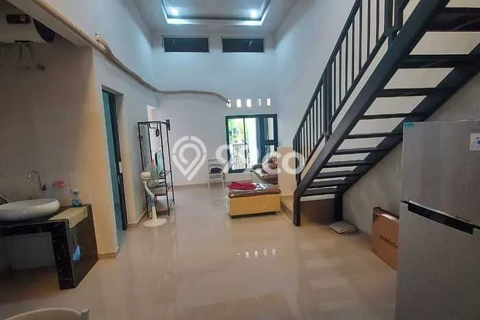 Hunian Cantik Modern Lb 140m2 di Pedurungan, Semarang Hunian Cantik Modern Lb 140m2 di Pedurungan, Semarang
