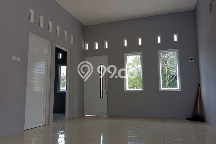 Gudang Disewakan Lokasi Semarang Barat Semarang Harga Spesial! Gudang Disewakan Lokasi Semarang Barat Semarang Harga Spesial!