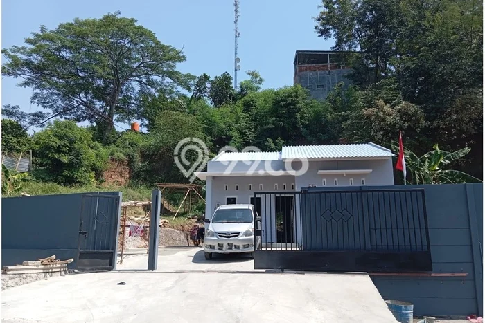 Gudang Disewakan Lokasi Semarang Barat Semarang Harga Spesial! Gudang Disewakan Lokasi Semarang Barat Semarang Harga Spesial!