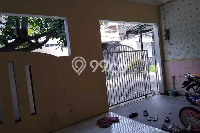 Hunian Cantik Modern Lb 130m2 di Tembalang, Semarang Hunian Cantik Modern Lb 130m2 di Tembalang, Semarang