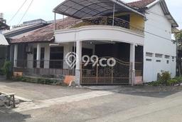 Siap Huni Rumah Mewah 5 Kamar di Semarang Timur Dekat ke Mana Saja Siap Huni Rumah Mewah 5 Kamar di Semarang Timur Dekat ke Mana Saja