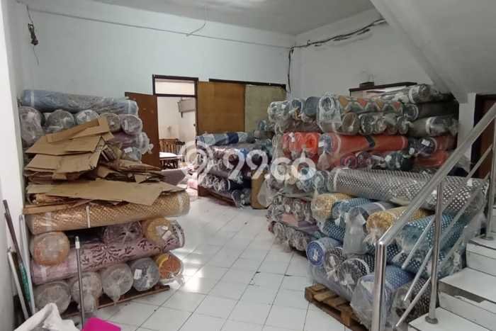 Lokasi Strategis! Dijual Ruko Bisnis di Babakan Ciparay, Bandung Kondisi Baik Lokasi Strategis! Dijual Ruko Bisnis di Babakan Ciparay, Bandung Kondisi Baik