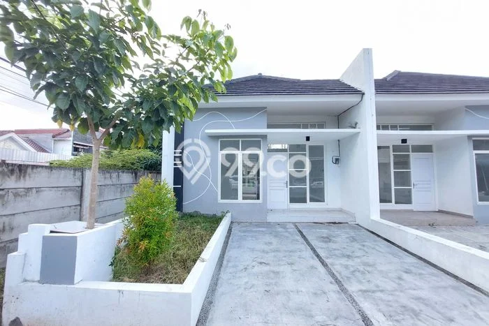 Jual Rumah Bagus Siap Huni LB 36m2 di Semarang Timur, Semarang Jual Rumah Bagus Siap Huni LB 36m2 di Semarang Timur, Semarang
