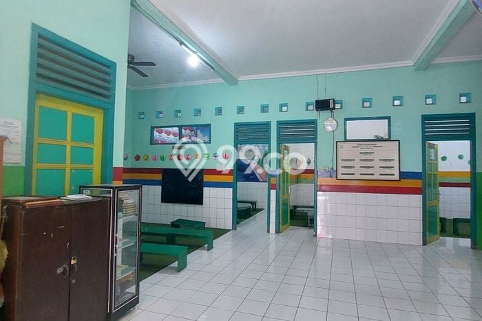 Rumah Modern Minimalis 5 Kamar Bisa Langsung Pindah di Semarang Timur Rumah Modern Minimalis 5 Kamar Bisa Langsung Pindah di Semarang Timur