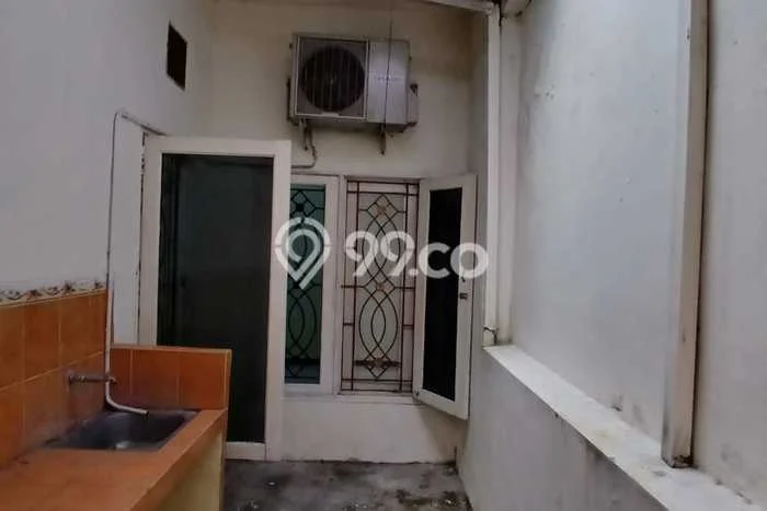 Sewa Rumah Murah di Griya Shanta Malang Punya 4 Kamar Tidur Sewa Rumah Murah di Griya Shanta Malang Punya 4 Kamar Tidur
