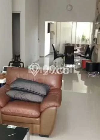 Rumah Elit LB 300m2 Siap Huni Desain Elegan di Villa Puncak Tidar, Malang Rumah Elit LB 300m2 Siap Huni Desain Elegan di Villa Puncak Tidar, Malang