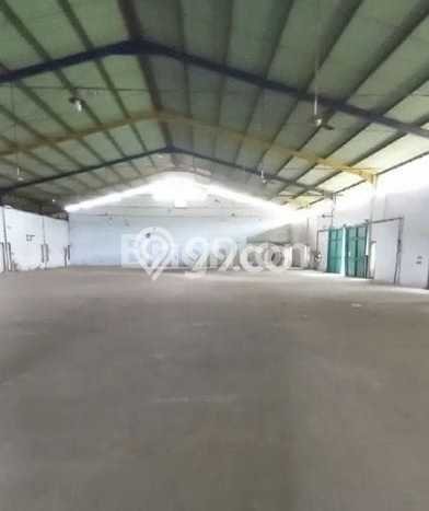 Disewakan Gudang komersial di Pakis luas bangunan 1100m2 Disewakan Gudang komersial di Pakis luas bangunan 1100m2