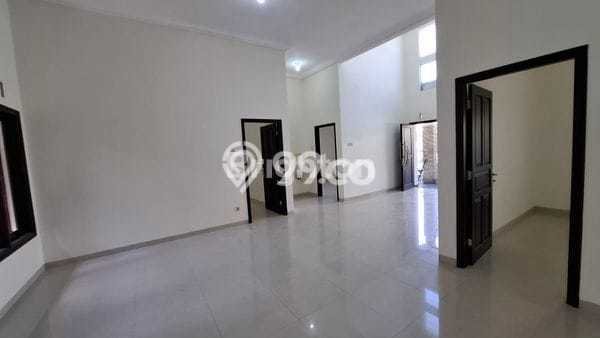 Hunian Nyaman Asri 5 KT Siap Pakai di Villa Puncak Tidar Malang Hunian Nyaman Asri 5 KT Siap Pakai di Villa Puncak Tidar Malang