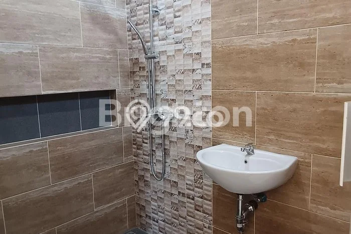 Rumah Modern LT 72m2m² Siap Huni di Bunulrejo, Dekat Pusat Perbelanjaan, Malang Rumah Modern LT 72m2m² Siap Huni di Bunulrejo, Dekat Pusat Perbelanjaan, Malang