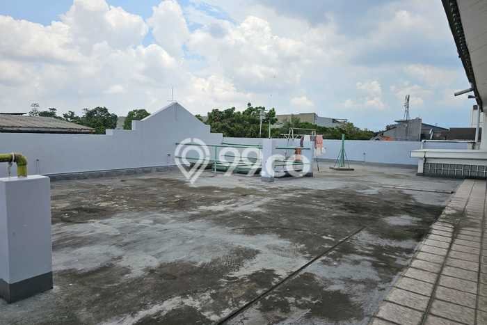 Ready to Use! Luxury House LT 688m2 Desain Elegan di Bojongloa Ready to Use! Luxury House LT 688m2 Desain Elegan di Bojongloa