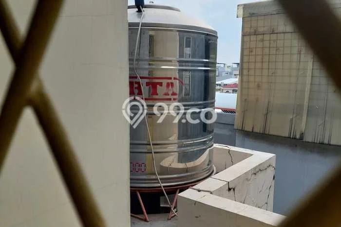 Disewakan Ruko di Kawasan Ramai Kapuk Kamal Luas 202m2 Disewakan Ruko di Kawasan Ramai Kapuk Kamal Luas 202m2