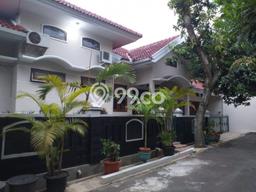 Rumah Elit Modern Tanpa Renovasi di Ngesrep Semarang Rumah Elit Modern Tanpa Renovasi di Ngesrep Semarang