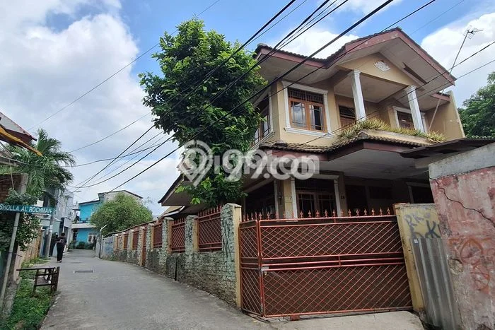 For Sale! Premium House LT 103m2 Desain Elegan di Jatibening For Sale! Premium House LT 103m2 Desain Elegan di Jatibening