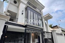 Jual Cepat Hunian Elegan Cozy di Jakarta Selatan Jual Cepat Hunian Elegan Cozy di Jakarta Selatan