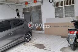Rumah Akses Mudah di Johar Baru, Jakarta Pusat, Luas 206m² LB 160m² Rumah Akses Mudah di Johar Baru, Jakarta Pusat, Luas 206m² LB 160m²