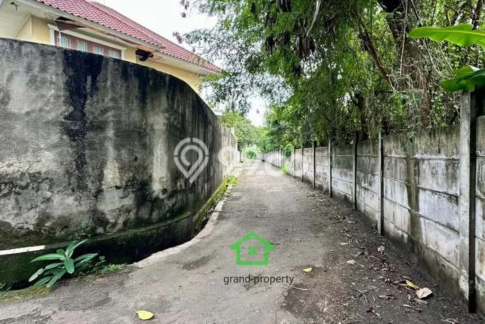 Ready to Use! Premium House LT 504m2 Desain Modern di Kemang Ready to Use! Premium House LT 504m2 Desain Modern di Kemang