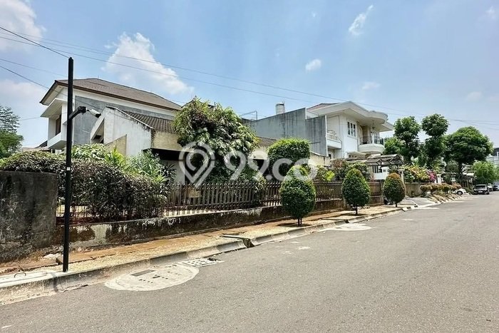 Ready to Use! Luxury House LT 340m2 Desain Elegan di Pondok Indah Ready to Use! Luxury House LT 340m2 Desain Elegan di Pondok Indah