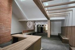 Unit Komersial Dijual di Jakarta Selatan LT 365m2 & LB 360m2 Unit Komersial Dijual di Jakarta Selatan LT 365m2 & LB 360m2