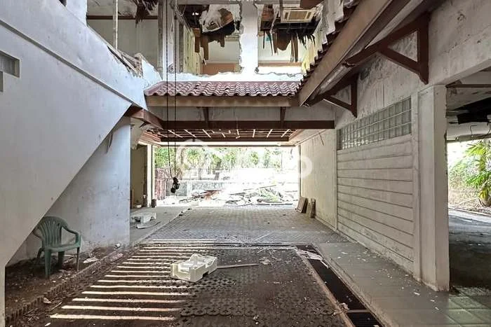 Lahan Dijual Lokasi Strategis di Jakarta Selatan dengan Luas 712m2 Lahan Dijual Lokasi Strategis di Jakarta Selatan dengan Luas 712m2