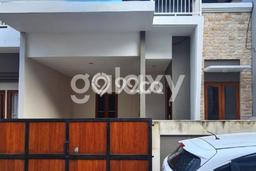 Rumah Modern Cantik 2 KT Siap Huni di Denpasar Selatan Rumah Modern Cantik 2 KT Siap Huni di Denpasar Selatan