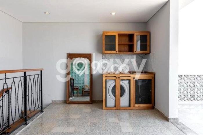 Vila Strategis Kawasan Denpasar Barat, Ukuran 100m2m², Pemandangan Indah sekitar Vila Strategis Kawasan Denpasar Barat, Ukuran 100m2m², Pemandangan Indah sekitar
