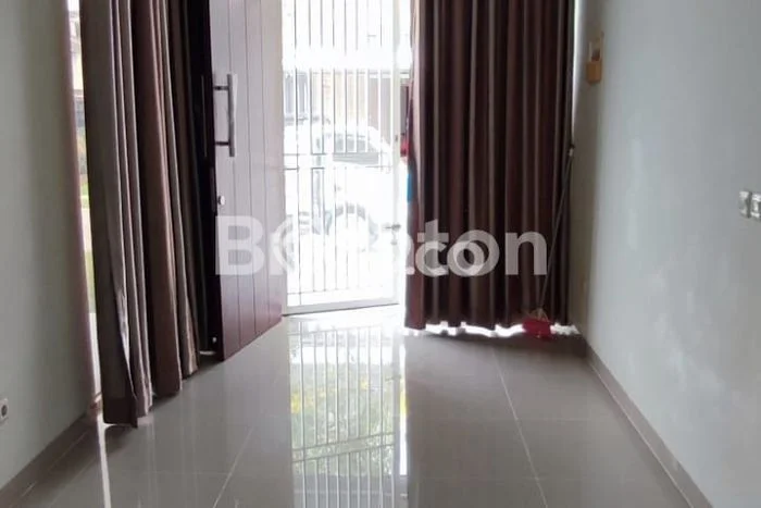 RARE UNIT! Rumah di Payung Sekaki, 2 KM, Pemandangan Kota, LT 200m² Bangunan 150m² RARE UNIT! Rumah di Payung Sekaki, 2 KM, Pemandangan Kota, LT 200m² Bangunan 150m²