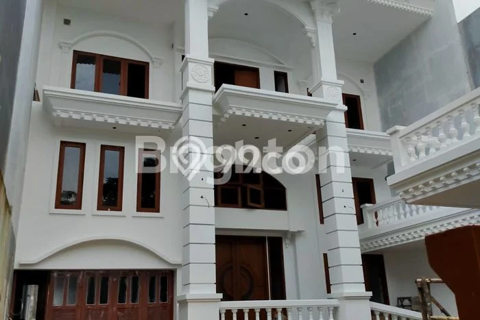 For Sale Rumah Mewah Exclusive di Payung Sekaki, Pekanbaru For Sale Rumah Mewah Exclusive di Payung Sekaki, Pekanbaru