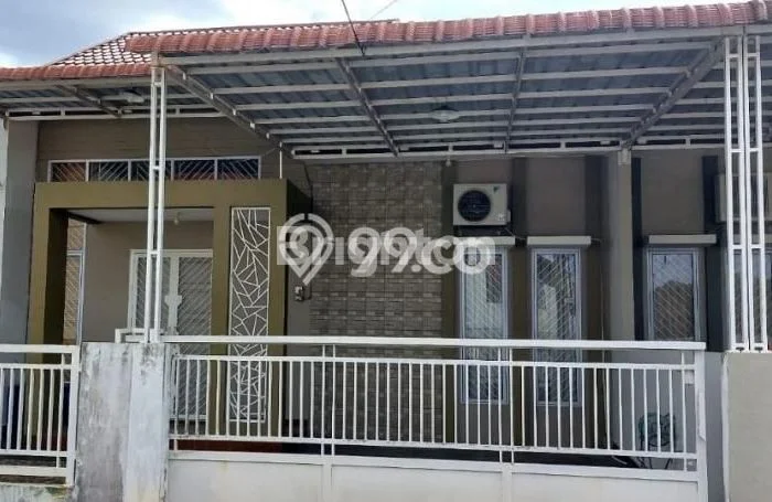 Disewakan Rumah Konsep Minimalis di Payung Sekaki Pekanbaru dengan 4 KT Disewakan Rumah Konsep Minimalis di Payung Sekaki Pekanbaru dengan 4 KT