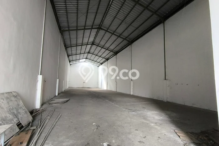 Gudang Disewakan di Area Ramai Tampan, Pekanbaru Gudang Disewakan di Area Ramai Tampan, Pekanbaru