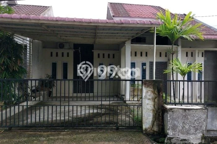 Rumah Modern 3 Kamar LT 193m2 di Panam Rumah Modern 3 Kamar LT 193m2 di Panam