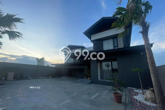 Ready to Use! Premium House LT 800m2 Desain Modern di Batam Centre Ready to Use! Premium House LT 800m2 Desain Modern di Batam Centre