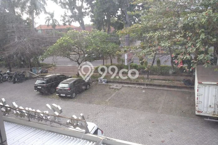 AREA BISNIS! Ruko di , Luas 200m2m², Lokasi Strategis AREA BISNIS! Ruko di , Luas 200m2m², Lokasi Strategis