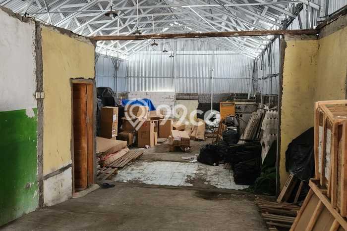 LOKASI STRATEGIS! Gudang di Denpasar Utara, Luas 200m², Pusat Perdagangan LOKASI STRATEGIS! Gudang di Denpasar Utara, Luas 200m², Pusat Perdagangan