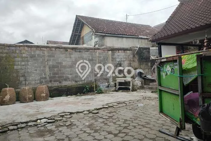 Unit Kost Dijual di Kawasan Denpasar Utara Denpasar dengan 7 KT Unit Kost Dijual di Kawasan Denpasar Utara Denpasar dengan 7 KT