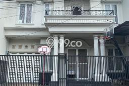 Rumah Kontrakan Jakarta Selatan LT 209m2 LB 250m2 Kawasan Pondok Indah Rumah Kontrakan Jakarta Selatan LT 209m2 LB 250m2 Kawasan Pondok Indah