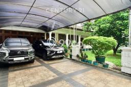 Ready to Use! Luxury House LT 716m2 Desain Elegan di Pondok Indah Ready to Use! Luxury House LT 716m2 Desain Elegan di Pondok Indah