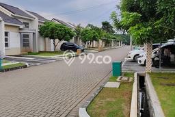 Dijual Rumah Strategis Bagus Punya 2 KT di Karawang Timur Karawang - Dijual Rumah Strategis Bagus Punya 2 KT di Karawang Timur Karawang -
