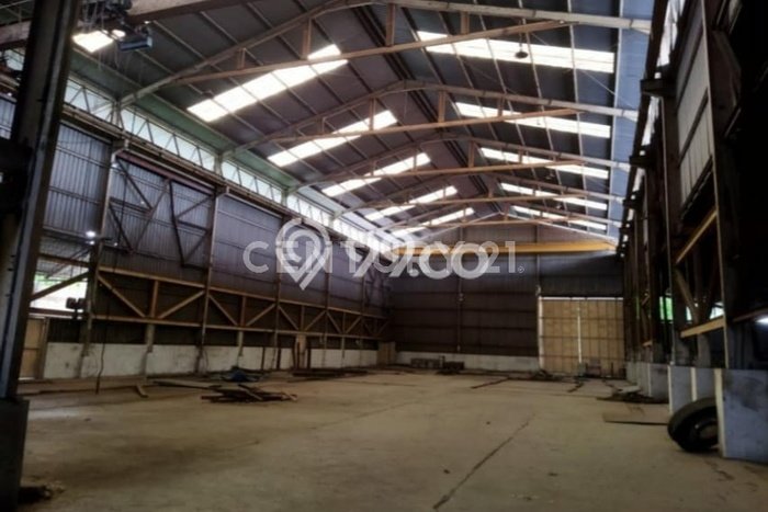 Gudang Disewa di Jakarta Utara dengan LB 2047m2 Area Komersial Ramai Gudang Disewa di Jakarta Utara dengan LB 2047m2 Area Komersial Ramai