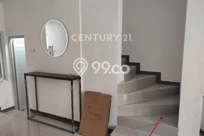 Rumah Strategis Modern Lb 90m2 di Kelapa Gading, Jakarta Utara Rumah Strategis Modern Lb 90m2 di Kelapa Gading, Jakarta Utara