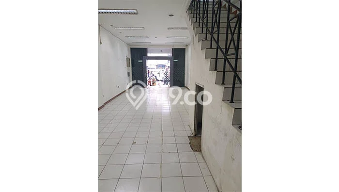 For Rent Ruko di Tanah Abang, Luas 72m², Area Komersial For Rent Ruko di Tanah Abang, Luas 72m², Area Komersial