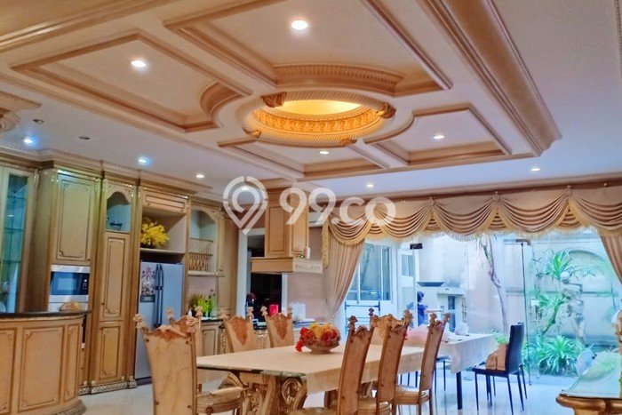Ready to Use! Premium House LT 1000m2 Desain Elegan di Dharma Husada Ready to Use! Premium House LT 1000m2 Desain Elegan di Dharma Husada