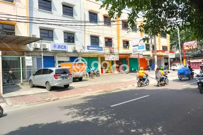 Komersial Bagus Dijual LB 6m2 Lokasi Strategis Bekasi Area Cocok untuk Bisnis Komersial Bagus Dijual LB 6m2 Lokasi Strategis Bekasi Area Cocok untuk Bisnis
