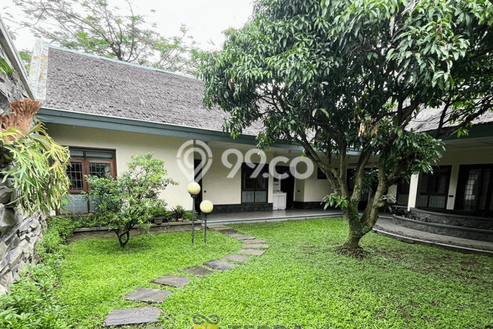Siap Huni Rumah Mewah 5 Kamar di Bandung Wetan Dekat ke Mana Pun Siap Huni Rumah Mewah 5 Kamar di Bandung Wetan Dekat ke Mana Pun